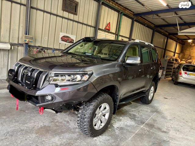 מודעת רכב טויוטה לנד קרוזר