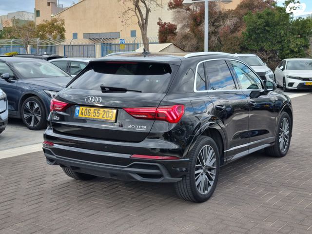 מודעת רכב אאודי Q3 1