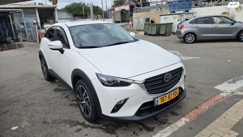 מודעת רכב מאזדה CX-3