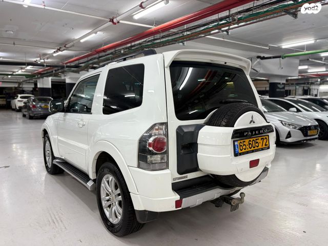 מודעת רכב מיצובישי פג'רו 2