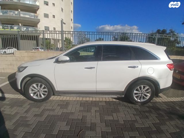 מודעת רכב קיה סורנטו