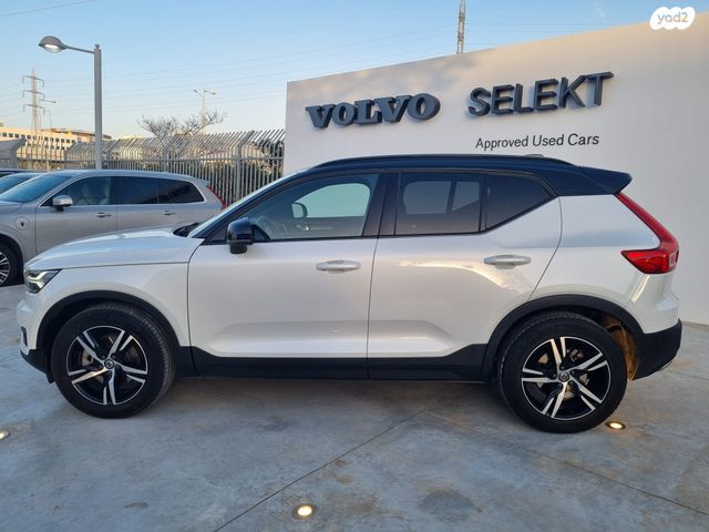 מודעת רכב וולוו XC40 2