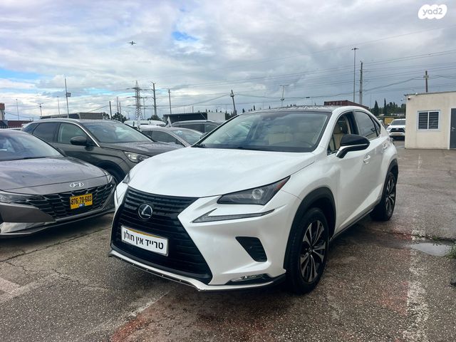 מודעת רכב לקסוס NX