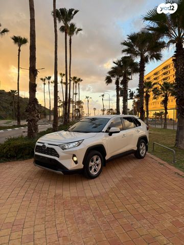 מודעת רכב טויוטה RAV4