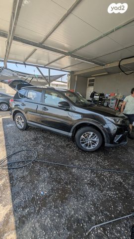 מודעת רכב טויוטה RAV4
