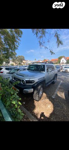 מודעת רכב טויוטה FJ קרוזר