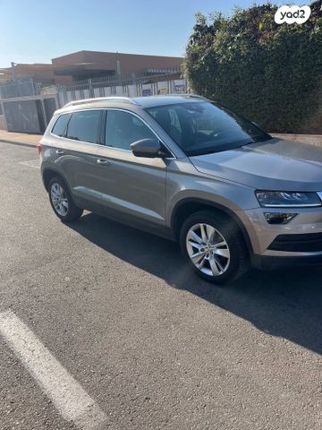 מודעת רכב סקודה קארוק