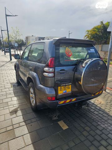 מודעת רכב טויוטה לנד קרוזר