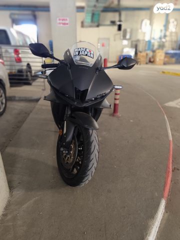 מודעת רכב הונדה CBR600RR