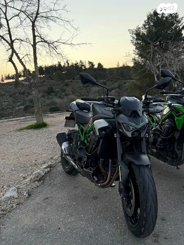 מודעת רכב קאוואסאקי Z900