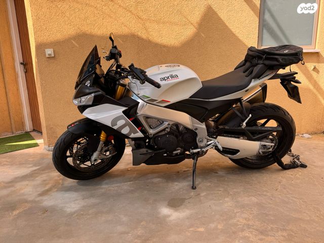 מודעת רכב אפריליה טואונו V4