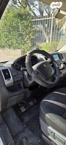 מודעת רכב פיג'ו