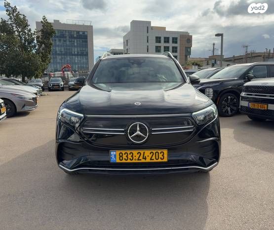 מודעת רכב מרצדס-בנץ EQB