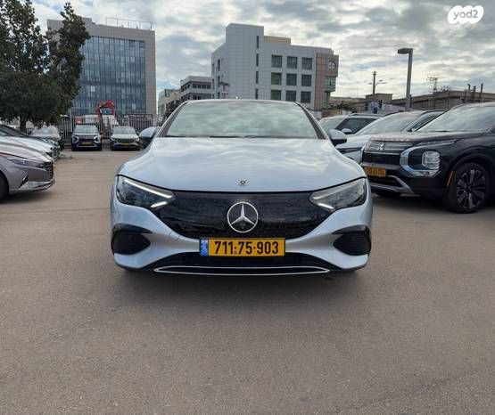 מודעת רכב מרצדס-בנץ EQE