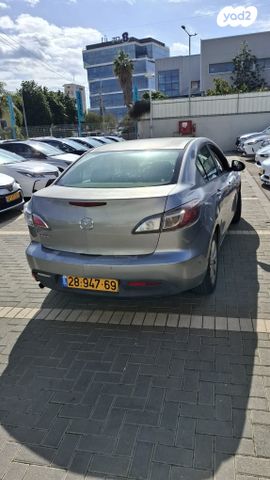 מודעת רכב מאזדה 3