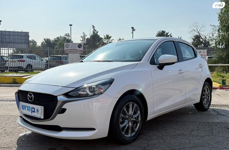 מודעת רכב מאזדה 2