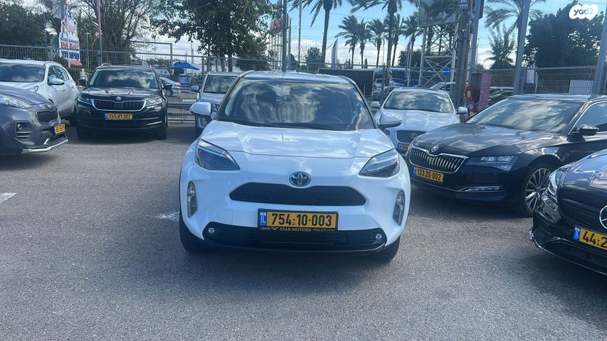 מודעת רכב טויוטה יאריס קרוס 2