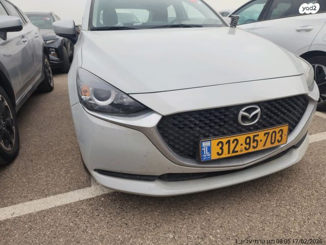 מודעת רכב מאזדה 2