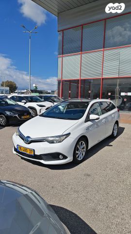 מודעת רכב טויוטה אוריס