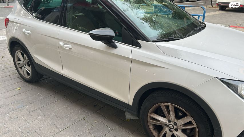 מודעת רכב סיאט ארונה
