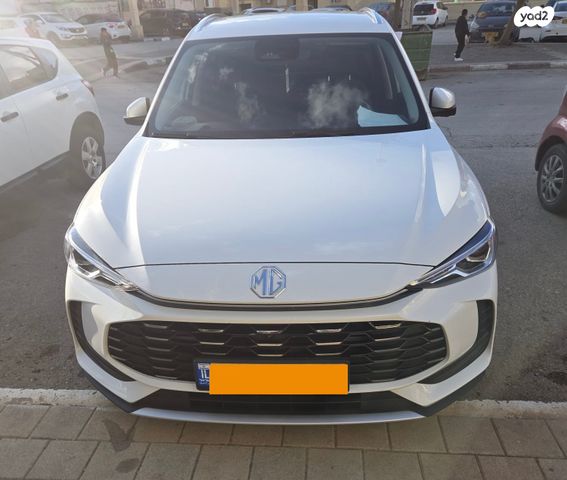 מודעת רכב אם ג'י ZS