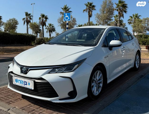 מודעת רכב טויוטה קורולה