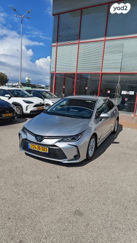 מודעת רכב טויוטה קורולה 1