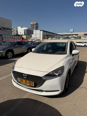 מודעת רכב מאזדה 2