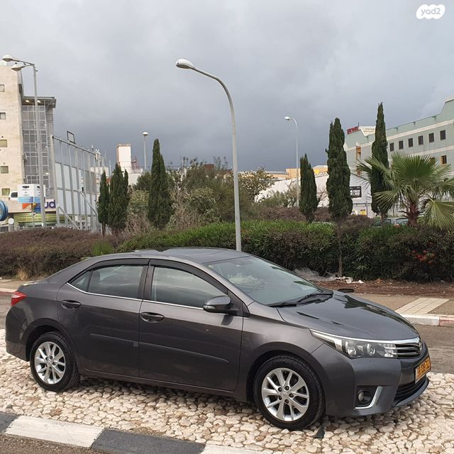 מודעת רכב טויוטה קורולה