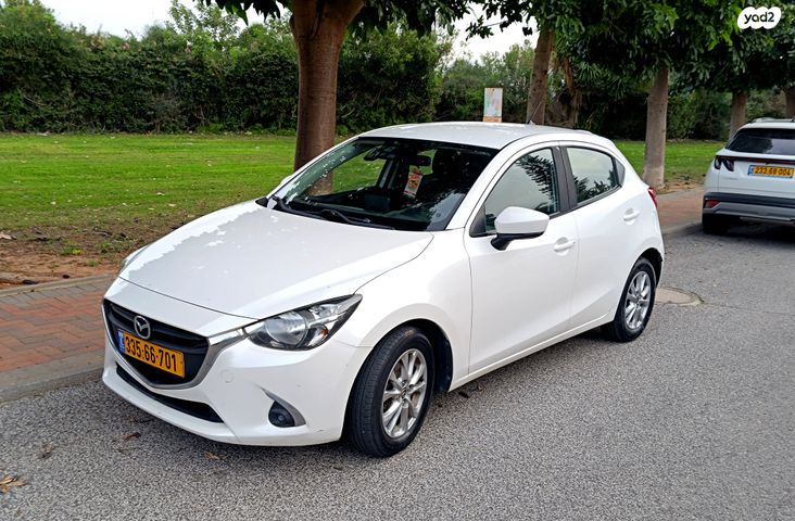 מודעת רכב מאזדה 2