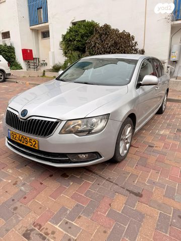 מודעת רכב סקודה סופרב