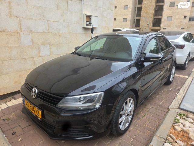 מודעת רכב פולקסווגן ג'טה 