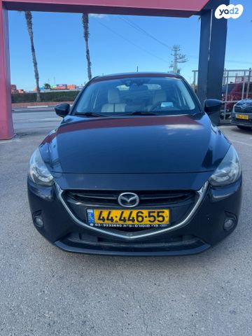 מודעת רכב מאזדה 2