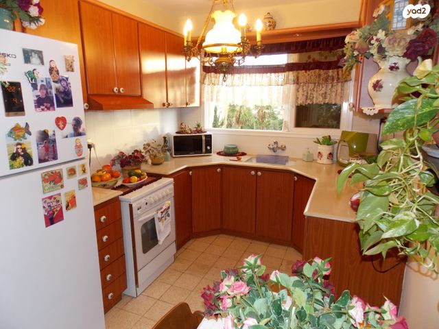 שדרות משה שרת 51