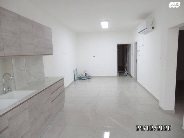 בנימין אברהם 13