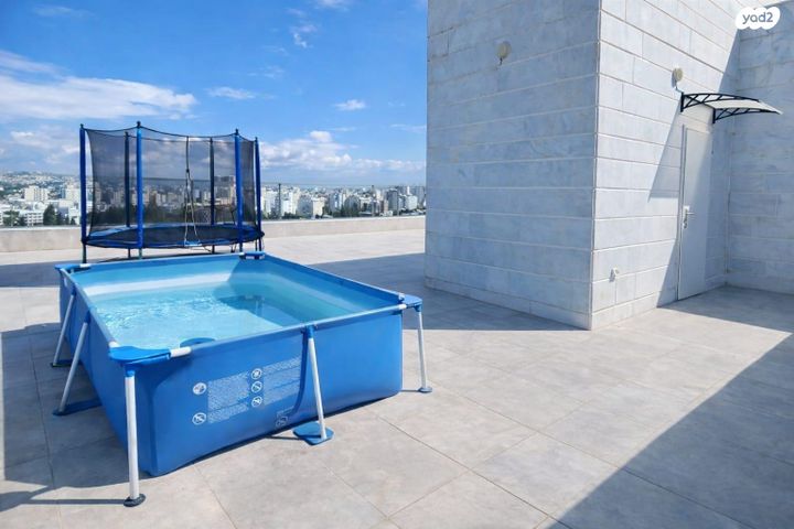 אפרים צור 12