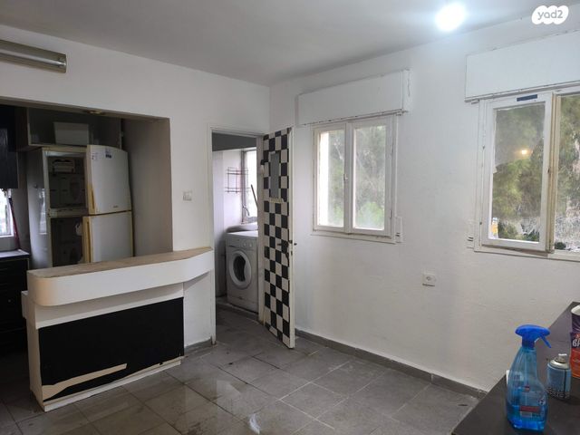 שדרות דגניה 27