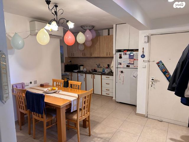 הרב הרצוג 83