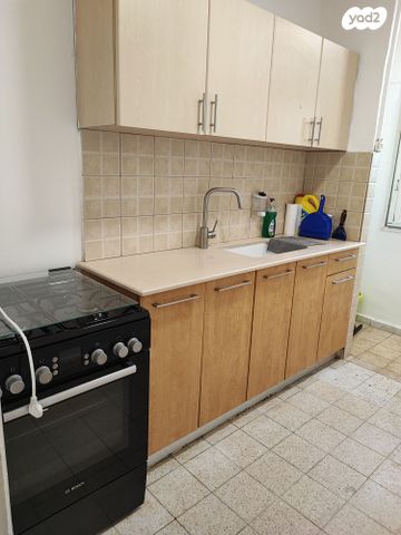 גיורא יוספטל 24