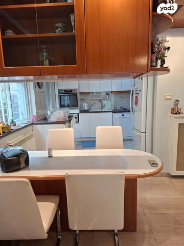 יהודה בורלא 1