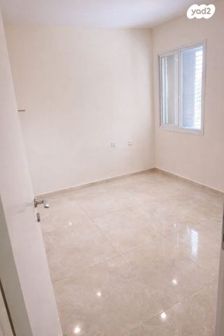 נפתלי אימבר 13