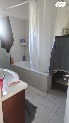 תורה ועבודה 8