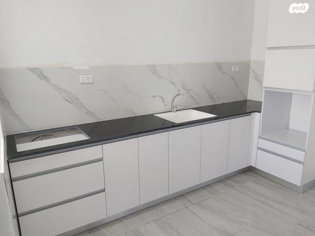 דרך הארבעה 4