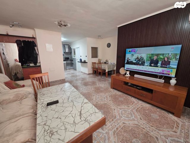 דירה, חלמיש, ערד