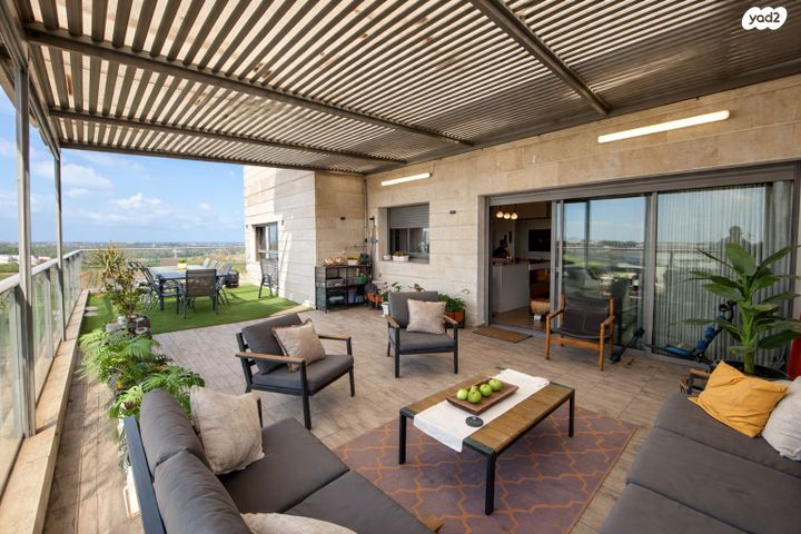 גג/ פנטהאוז