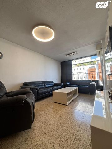 שדרות ירושלים 