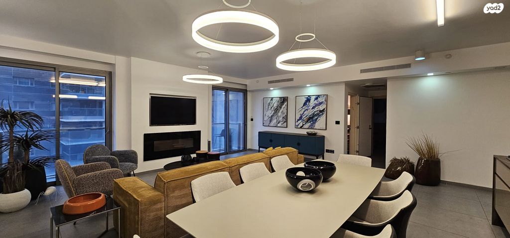 שדרות אבא חושי 