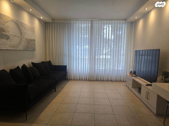 דירה, בורוכוב, גבעתיים