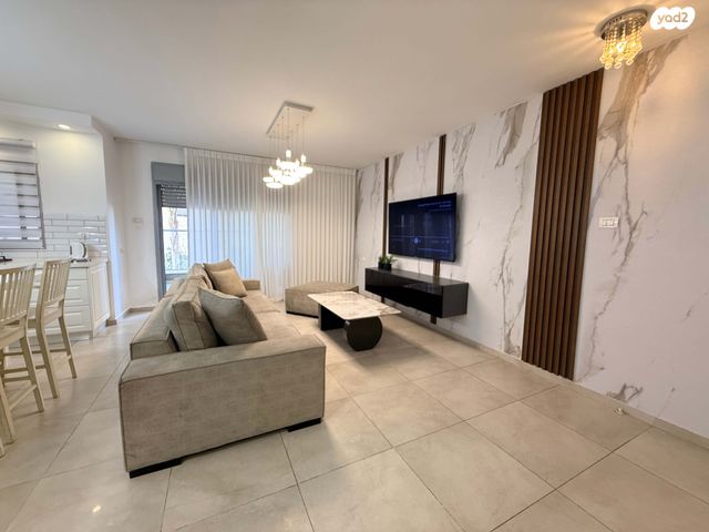 יוסף בורג 16