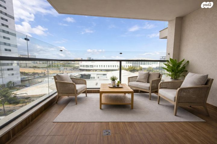 חצרות המושבה